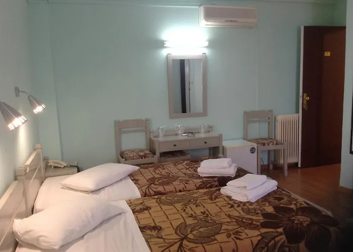 Haritos - Geothermal Hot Swimming Pool 호텔 Skála