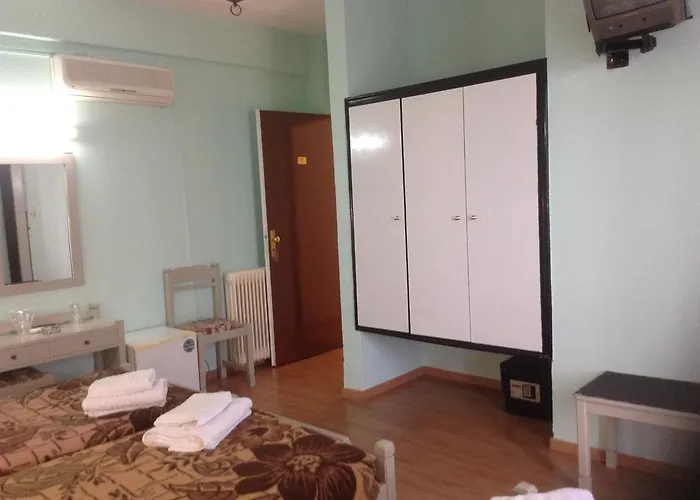 Haritos - Geothermal Hot Swimming Pool 호텔 Skála