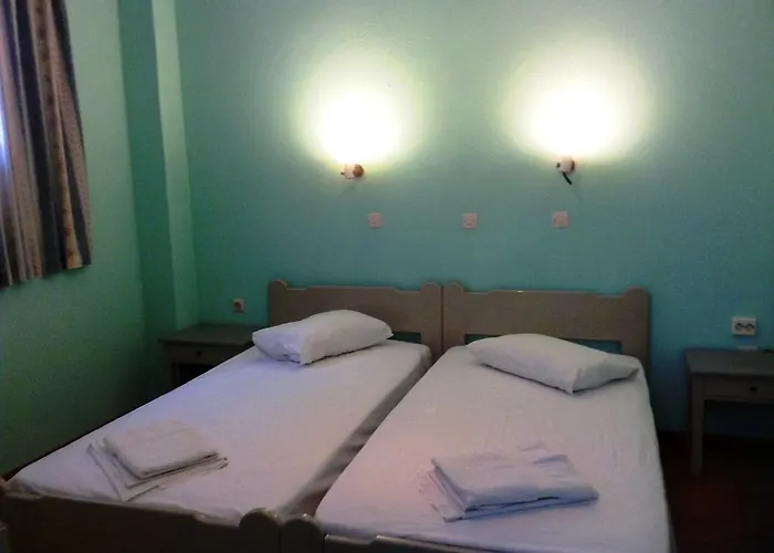 호텔 Haritos - Geothermal Hot Swimming Pool