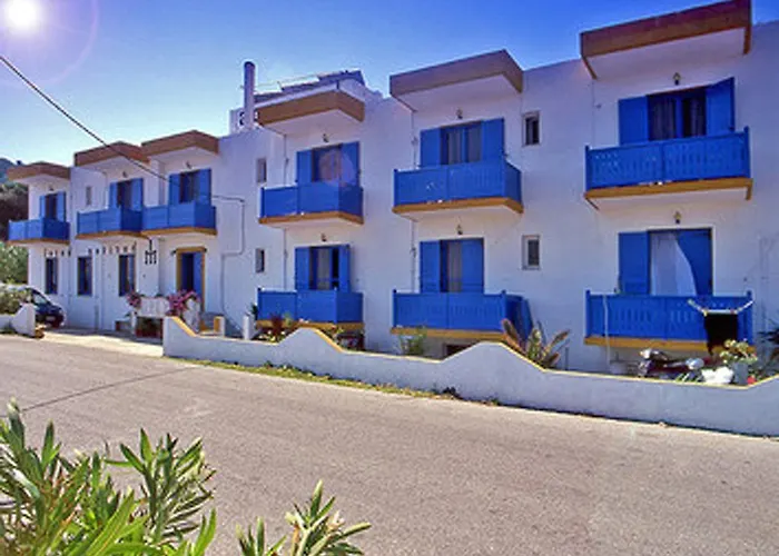 호텔 Haritos - Geothermal Hot Swimming Pool Skála