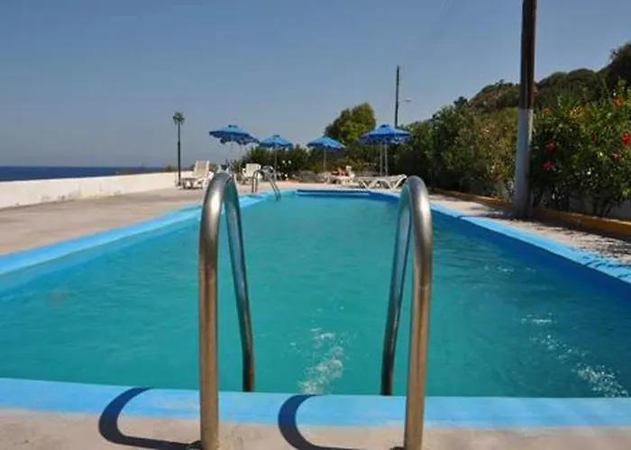 Haritos - Geothermal Hot Swimming Pool Skála