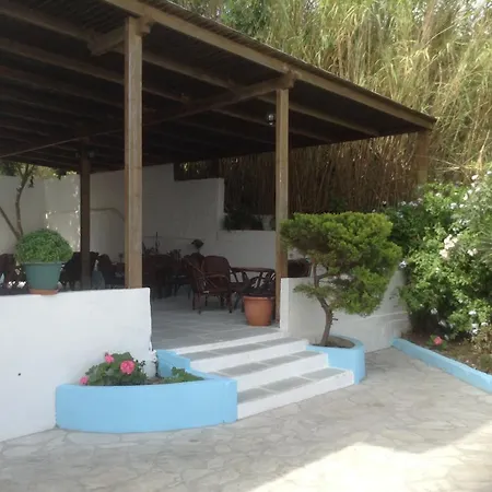 Haritos - Geothermal Hot Swimming Pool 3* Mandraki (Nisyros)