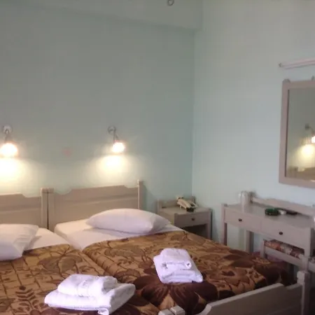 Hotel Haritos - Geothermal Hot Swimming Pool 3*