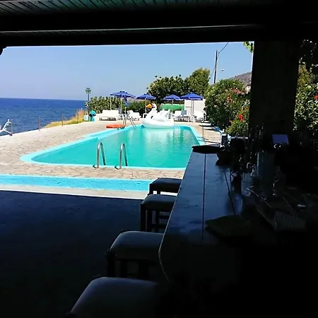 Hotel Haritos - Geothermal Hot Swimming Pool 3*