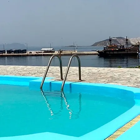 Hotel Haritos - Geothermal Hot Swimming Pool