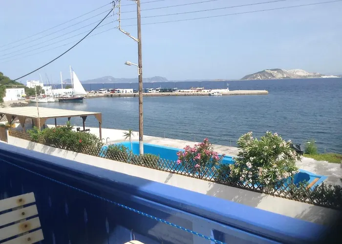 Hotel Haritos - Geothermal Hot Swimming Pool 3*